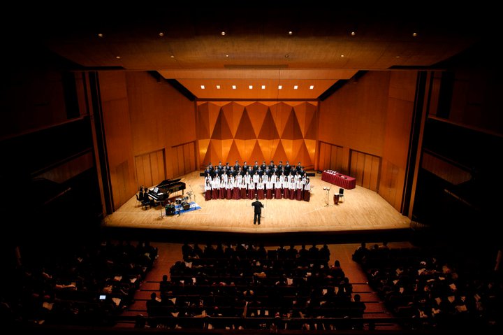 255702_219666888063239_5824642_n